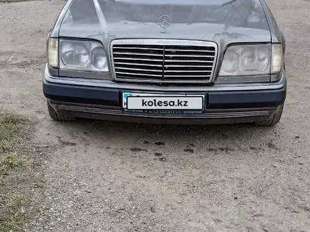 Mercedes-Benz E 300 1994 года за 1 500 000 тг. в Караганда