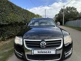 Volkswagen Touareg 2010 года за 8 000 000 тг. в Алматы – фото 3