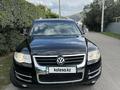 Volkswagen Touareg 2010 годаfor8 000 000 тг. в Алматы – фото 7