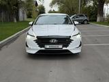 Hyundai Sonata 2023 годаүшін10 800 000 тг. в Алматы