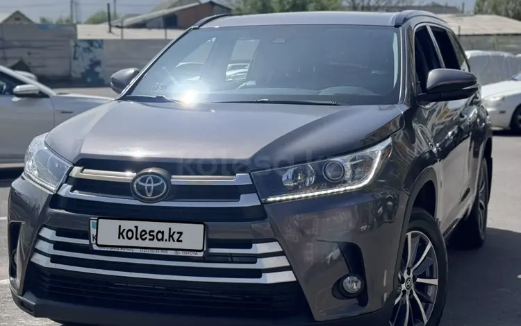 Toyota Highlander 2018 года за 18 500 000 тг. в Алматы
