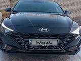 Hyundai Elantra 2023 годаүшін10 500 000 тг. в Уральск – фото 2