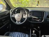 Mitsubishi Outlander 2022 года за 9 000 000 тг. в Уральск – фото 3