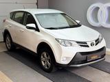 Toyota RAV4 2015 года за 8 800 000 тг. в Астана