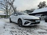 Hyundai Elantra 2023 года за 9 300 000 тг. в Алматы – фото 3