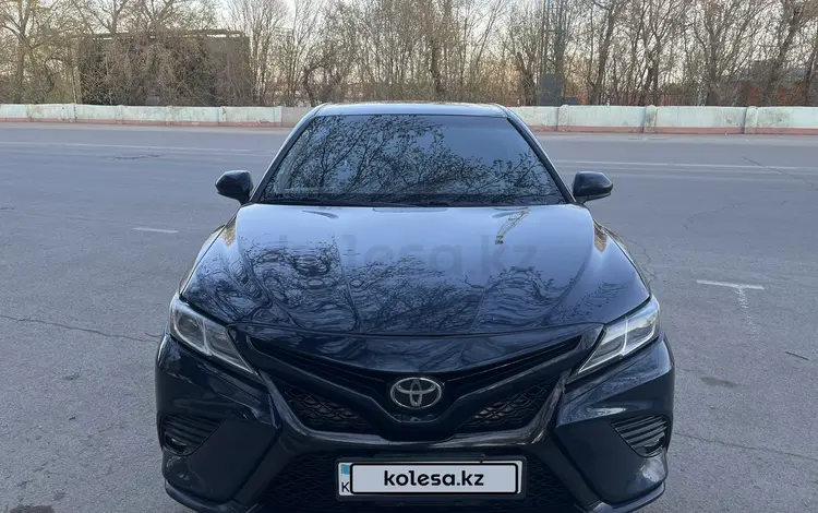 Toyota Camry 2019 года за 13 500 000 тг. в Караганда