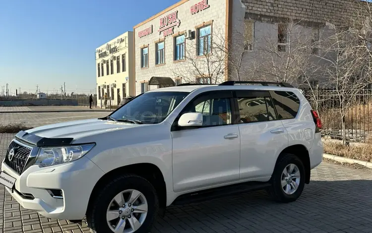 Toyota Land Cruiser Prado 2018 годаfor19 850 000 тг. в Атырау