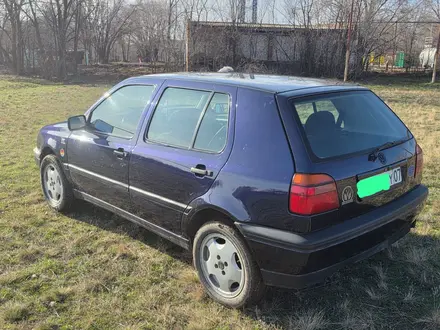 Volkswagen Golf 1995 года за 1 800 000 тг. в Уральск – фото 3