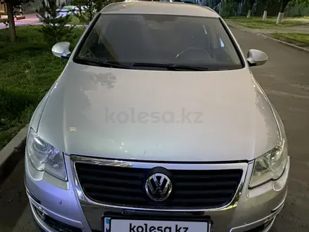 Volkswagen Passat 2006 года за 3 000 000 тг. в Астана – фото 2