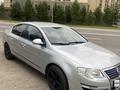 Volkswagen Passat 2006 года за 3 000 000 тг. в Астана