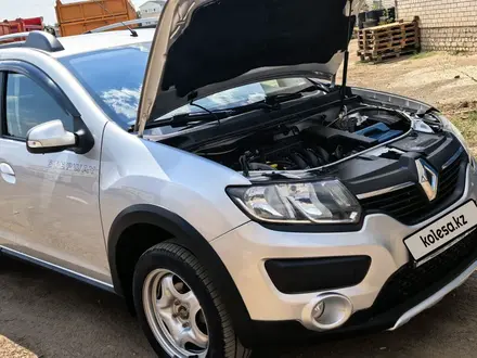 Renault Sandero Stepway 2017 года за 5 000 000 тг. в Актобе – фото 2