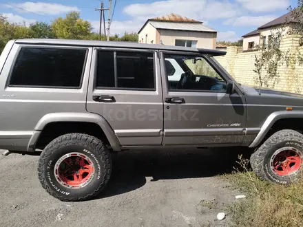 Jeep Cherokee 1993 года за 3 500 000 тг. в Караганда