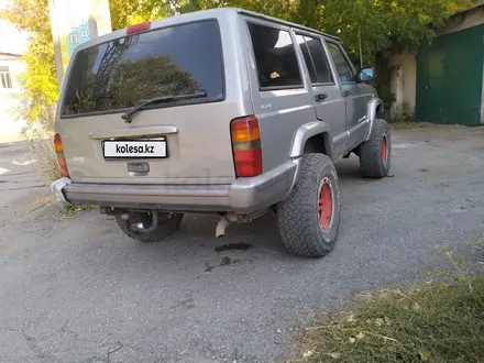 Jeep Cherokee 1993 года за 3 500 000 тг. в Караганда – фото 5