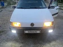 Volkswagen Passat, 1991