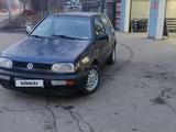 Volkswagen Golf 1996 годаүшін1 400 000 тг. в Алматы