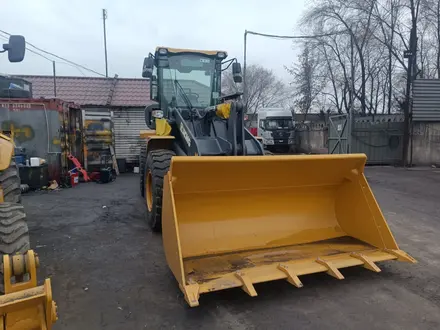 XCMG  Погрузчик фронтальный XCMG LW330KZ 2025 года в Астана – фото 10