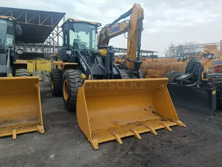 XCMG  Погрузчик фронтальный XCMG LW330KZ 2025 года в Астана – фото 8