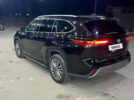 Toyota Highlander 2021 года за 24 500 000 тг. в Шымкент – фото 2