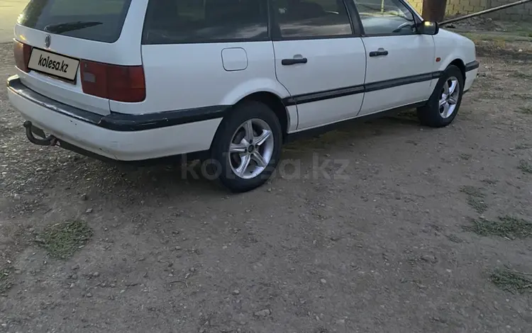 Volkswagen Passat 1993 годаүшін1 800 000 тг. в Шымкент