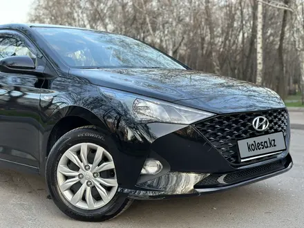 Hyundai Accent 2022 года за 8 199 999 тг. в Алматы – фото 2