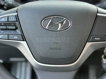 Hyundai Accent 2022 года за 8 199 999 тг. в Алматы – фото 59