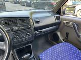 Volkswagen Golf 1993 годаүшін2 300 000 тг. в Астана – фото 5