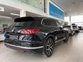 Volkswagen Touareg 2022 года за 27 000 000 тг. в Астана – фото 2