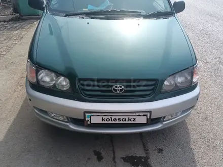 Toyota Ipsum 1997 года за 3 500 000 тг. в Талдыкорган