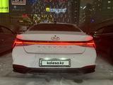 Hyundai Elantra 2022 годаfor8 700 000 тг. в Астана
