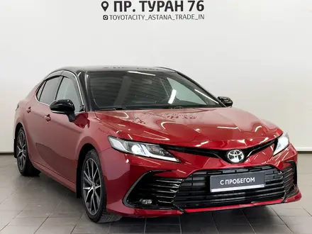 Toyota Camry 2021 года за 13 700 000 тг. в Астана – фото 20