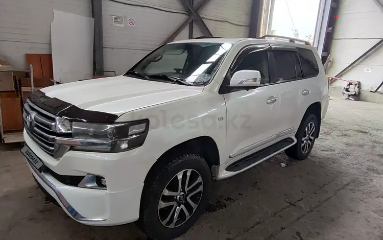 Toyota Land Cruiser 2008 годаүшін15 500 000 тг. в Астана