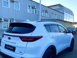 Kia Sportage 2021 года за 9 466 000 тг. в Уральск – фото 4