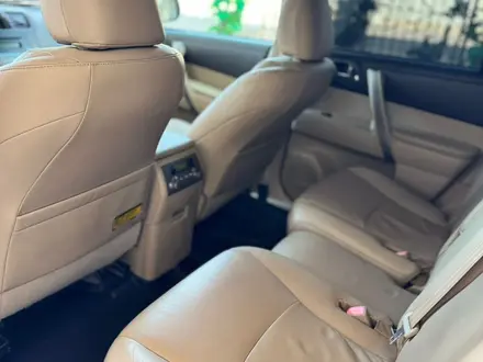 Toyota Highlander 2011 года за 10 900 000 тг. в Алматы – фото 16