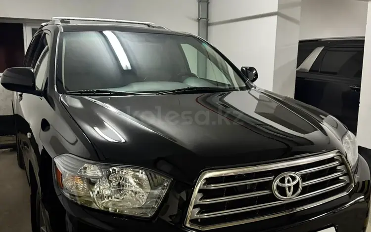 Toyota Highlander 2011 года за 10 900 000 тг. в Алматы