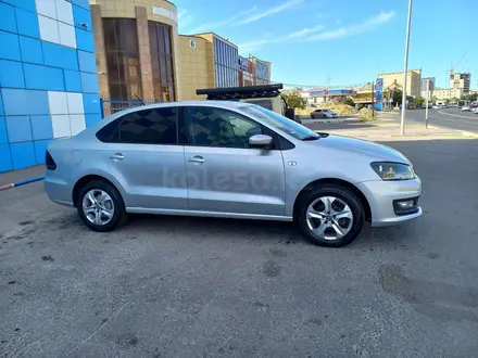 Volkswagen Polo 2015 года за 5 900 000 тг. в Актау – фото 4