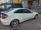 Mercedes-Benz C 180 2005 годаfor4 350 000 тг. в Алматы – фото 4