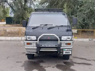 Mitsubishi Delica