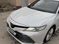 Toyota Camry 2020 годаfor14 600 000 тг. в Актау – фото 2