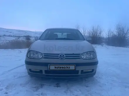 Volkswagen Golf 1998 года за 1 700 000 тг. в Астана – фото 2