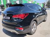 Hyundai Santa Fe 2017 годаүшін5 800 000 тг. в Актобе – фото 2