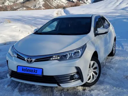 Toyota Corolla 2017 года за 8 000 000 тг. в Алматы – фото 19