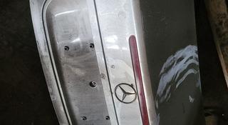 Крышка багажника на W203 за 25 000 тг. в Алматы