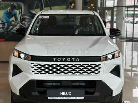 Toyota Hilux Comfort 2025 года за 27 890 000 тг. в Алматы – фото 2