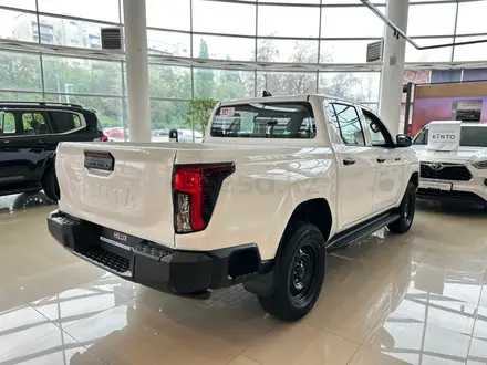 Toyota Hilux Comfort 2025 года за 27 890 000 тг. в Алматы – фото 8