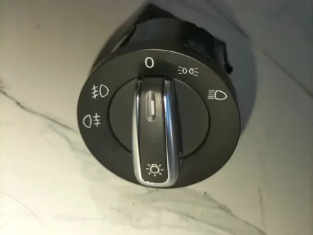 Включатель фары 1C0941531A, 1C0941531 за 12 700 тг. в Астана