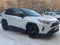 Toyota RAV4 2021 года за 21 400 000 тг. в Астана