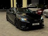 Toyota Camry 2021 года за 13 000 000 тг. в Шымкент