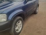 Honda CR-V 1999 года за 3 000 000 тг. в Астана – фото 4