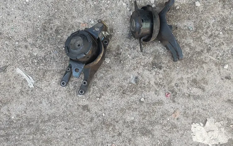 Подушки двигателя за 1 000 тг. в Алматы