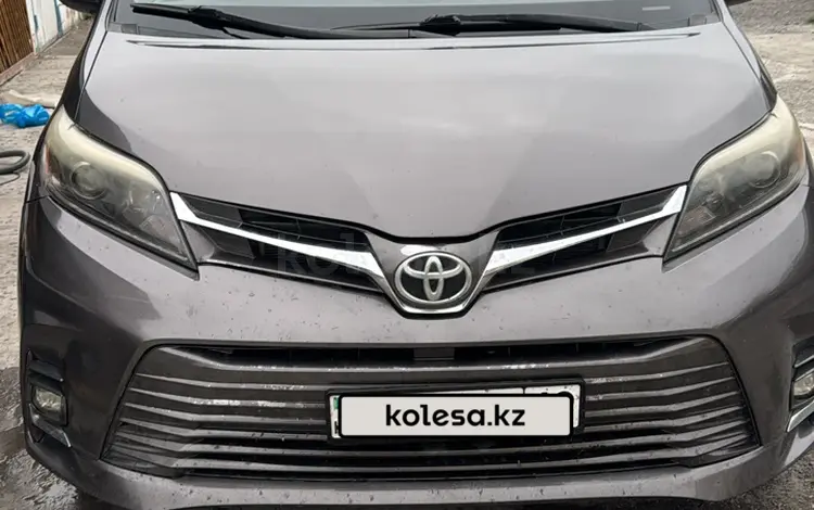 Toyota Sienna 2015 годаүшін11 000 000 тг. в Алматы